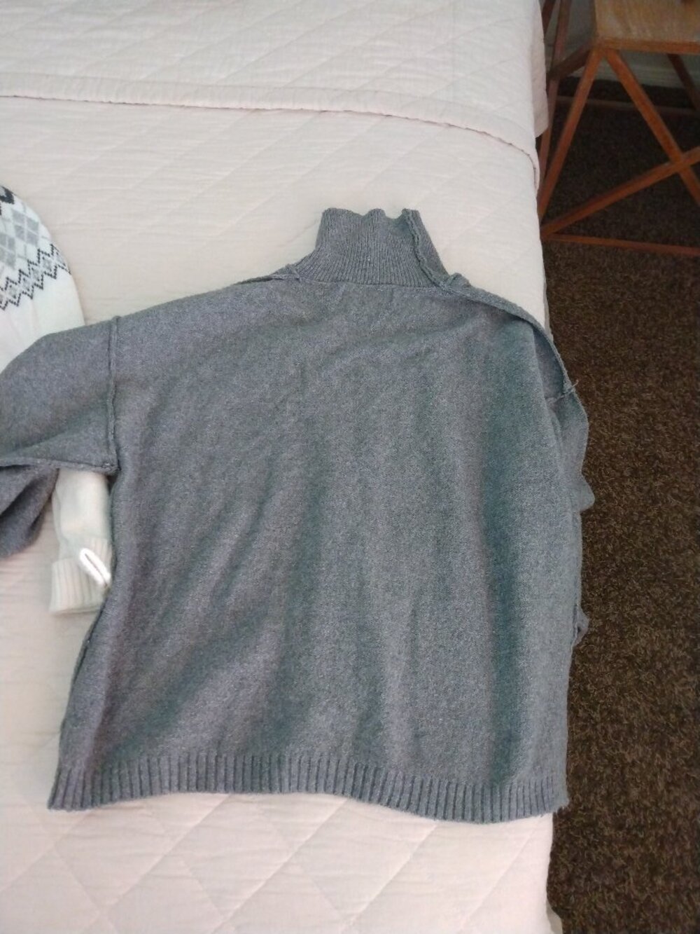 2 ladies sweaters   they are barely worn